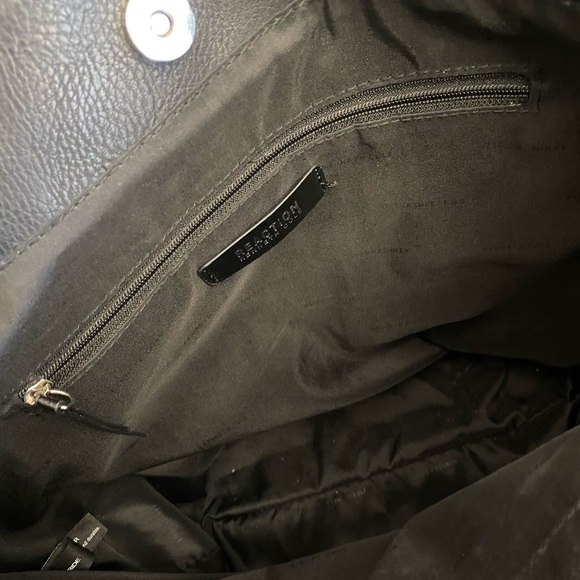 Kenneth Cole Reaction Crossbody Bag - Picture 7 of 12